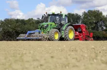 Ile kosztuje John Deere 6R 150 AutoPowr ile paliwa spala ciągnik 6R 150 test ciągnika rolniczego 