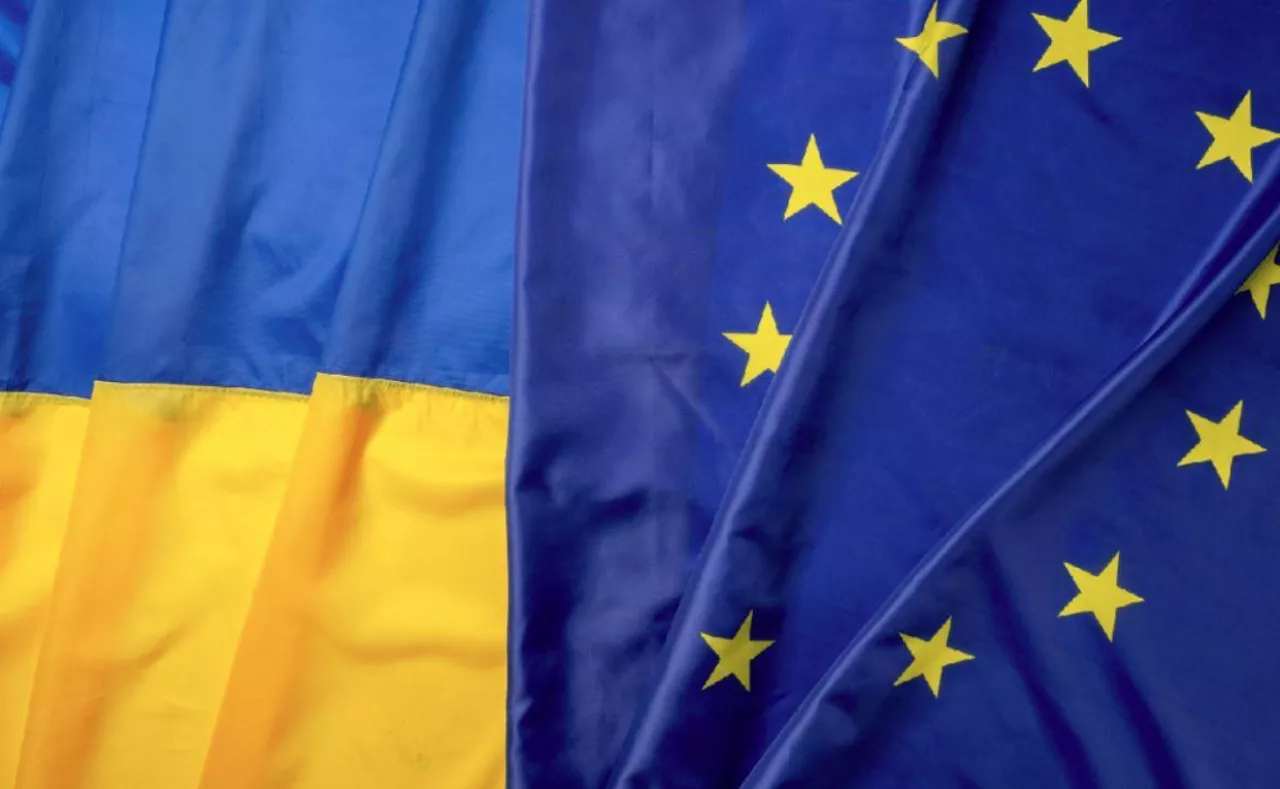 &lt;p&gt;Ukraina rozpoczyna rozmowy z UE na temat akcesji.&lt;/p&gt;