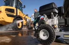 Rolnicy zbudowali własną myjnię dla ciągników i kombajnów! Gdzie ona jest? (zdjęcie poglądowe)