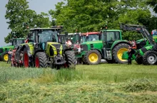 Które ciągniki wybierali rolnicy w listopadzie?