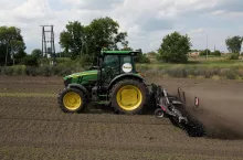 Pielniki gwiazdowe poszerzyły ofertę firmy Agro-Tom. Wiosną ubiegłego roku sprawdziliśmy w polu model o szerokości 6,5 m.