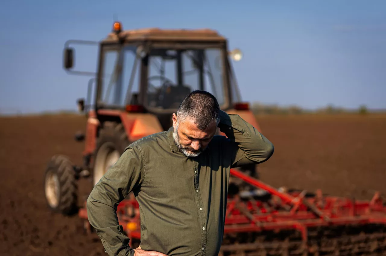 Kiedyś nikt nie podważał rolniczej pracy, dziś sądy rozstrzygają spory o hałas i zapachy.