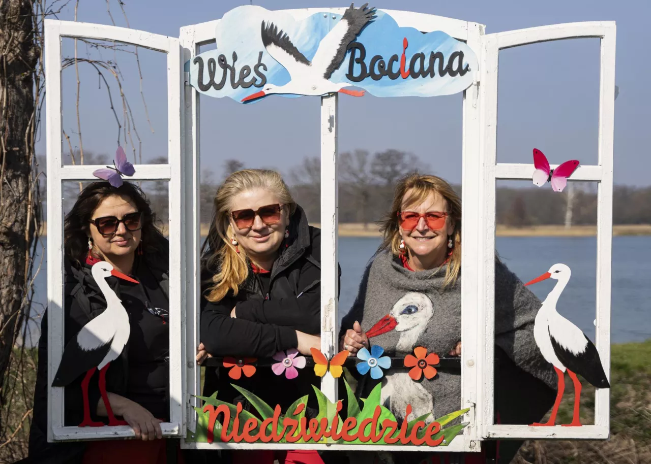 Wioski tematyczne, Wioska Bociana: Agnieszka Babula, Ewa Bazan, Magdalena Suszyńska - Niedźwiedzice Wioska Bociana, Stowarzyszenie Przyjaciół Wsi Niedźwiedzice
