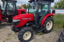 Ciągnik Branson 6225C