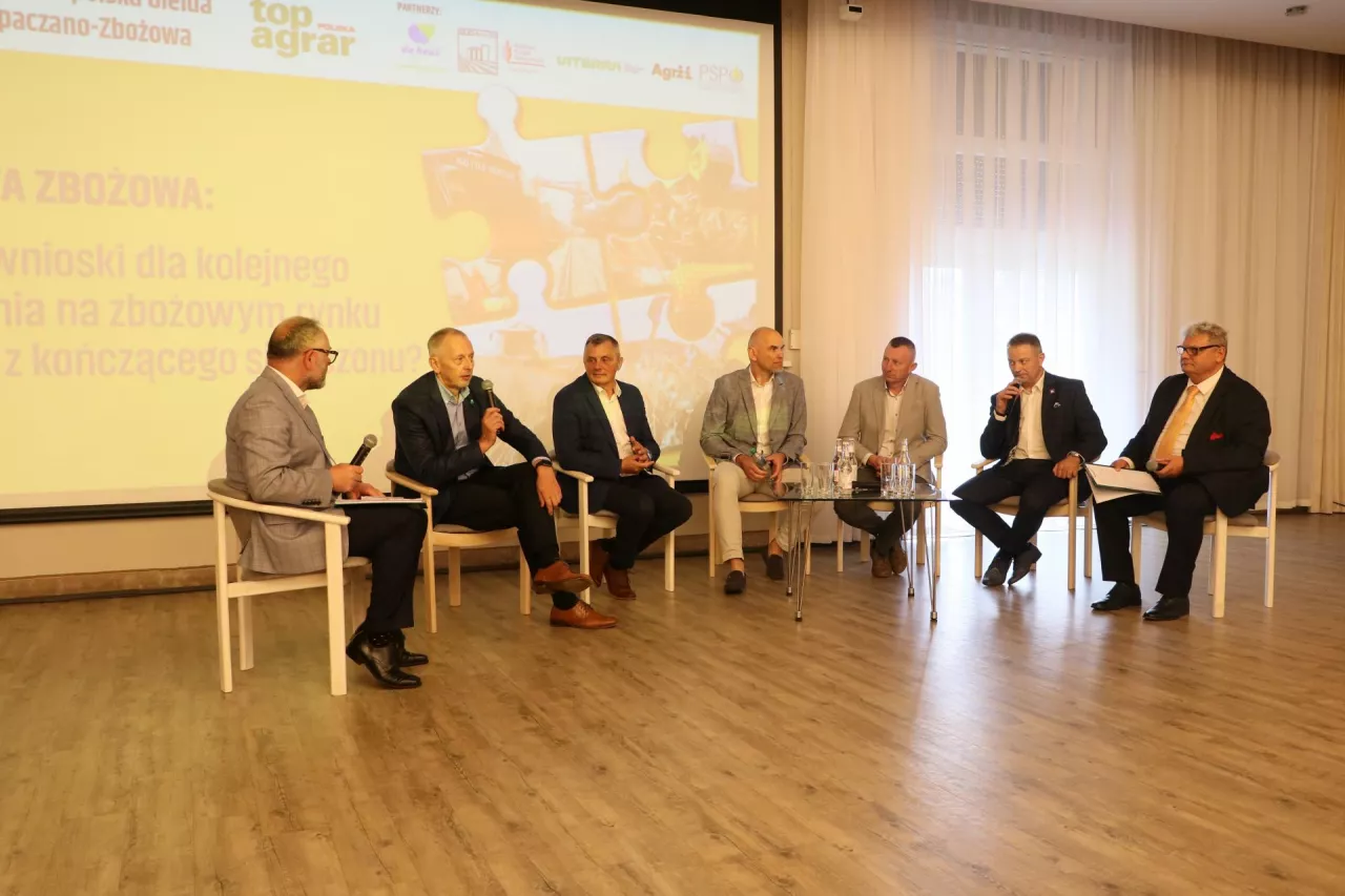 Debata zbożowa na VII Ogólnopolskiej Giełdzie Rzepaczano-Zbożowej
