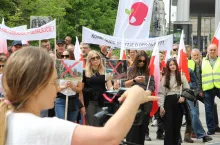 Protest pracowników Top Farms 24 kwietnia 2025 r. w Warszawie