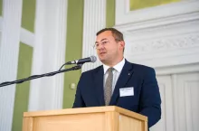 Stefan Krajewski, dotychczasowy wiceminister, został powołany na stanowisko ministra rolnictwa i rozwoju wsi, zastępując Czesława Siekierskiego.