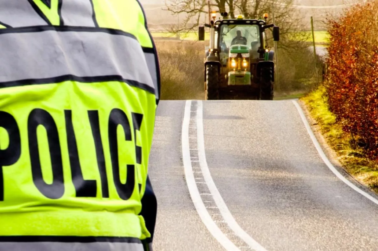 Kontrola policji, ciągnik rolniczy, wyposażenie
