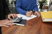 Kiedy rolnik uzyska zaświadczenie o dochodach z gospodarstwa? Są zmiany w ustawie Prawo ochrony środowiska