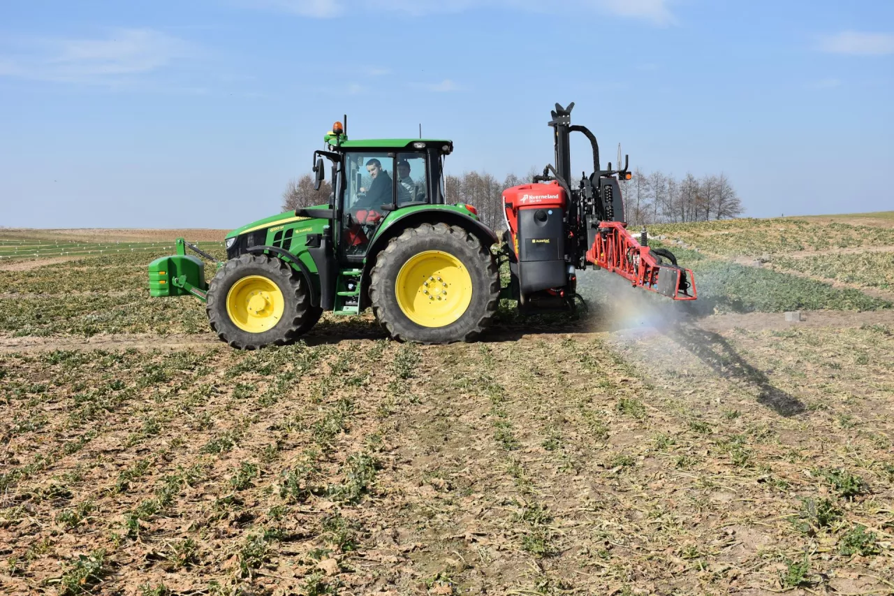 oprysk, środki ochrony, opryskiwacz