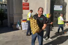 Konferencja ”Solidarności” pod ministerstwem rolnictwa