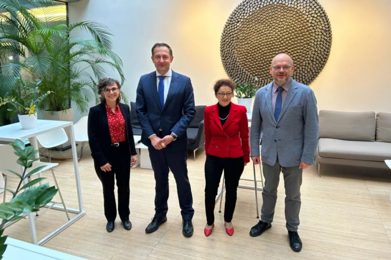 Christophe Hansen na konferencji ”Wzmocnienie konkurencyjnej i odpornej biogospodarki opartej na rolnictwie i leśnictwie w UE” w Brukseli