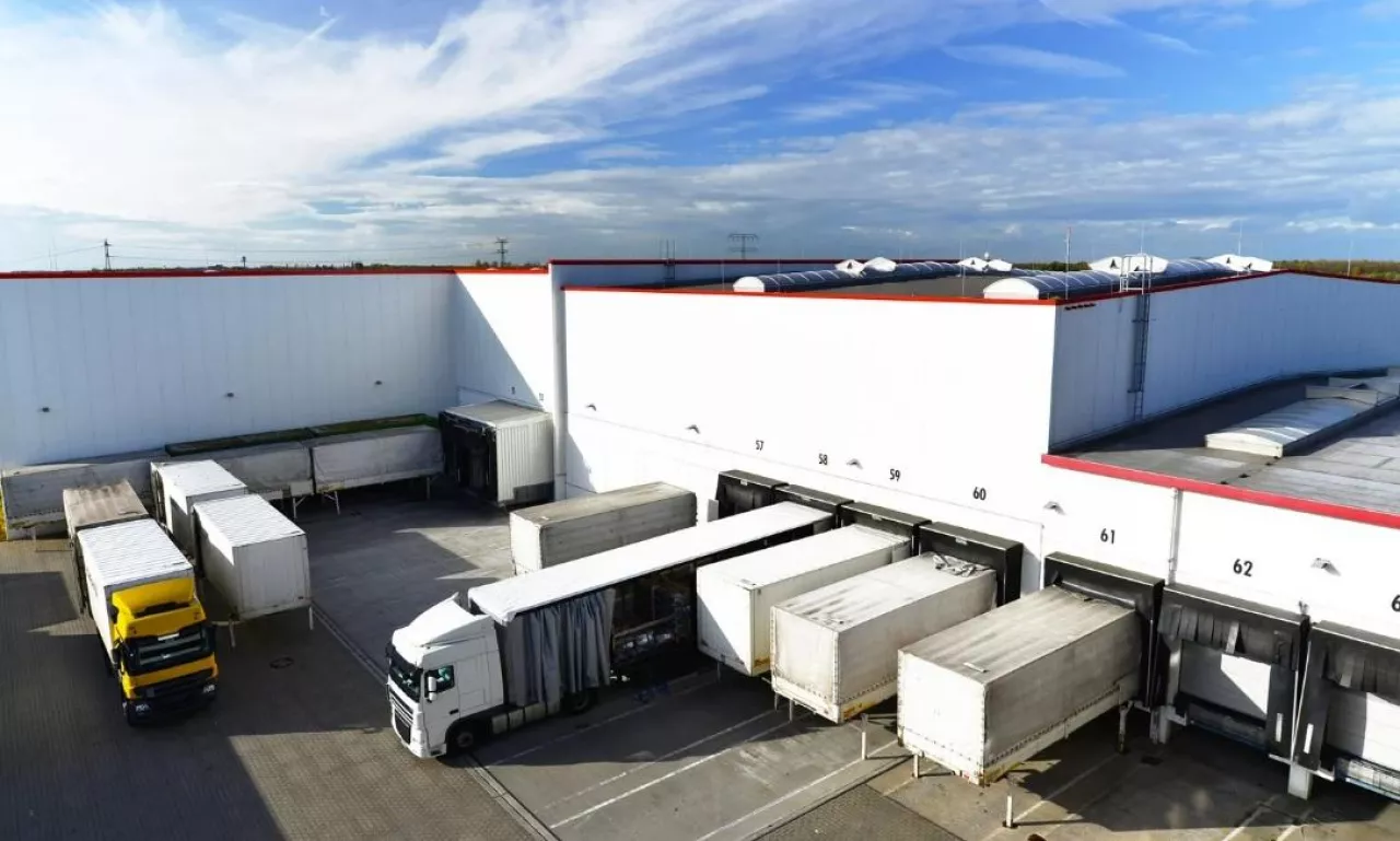 import, załadunek,  załadunek towaru