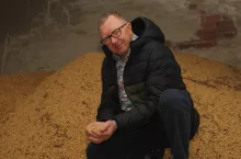 Waldemar Szłapak: Usługi rolnicze, skup i sprzedaż zboża rolnik uprawiający soję