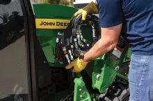 Części do maszyn rolniczych przez internet – czy to w ogóle ma sens? Sprawdziliśmy RolnikKupuje.pl