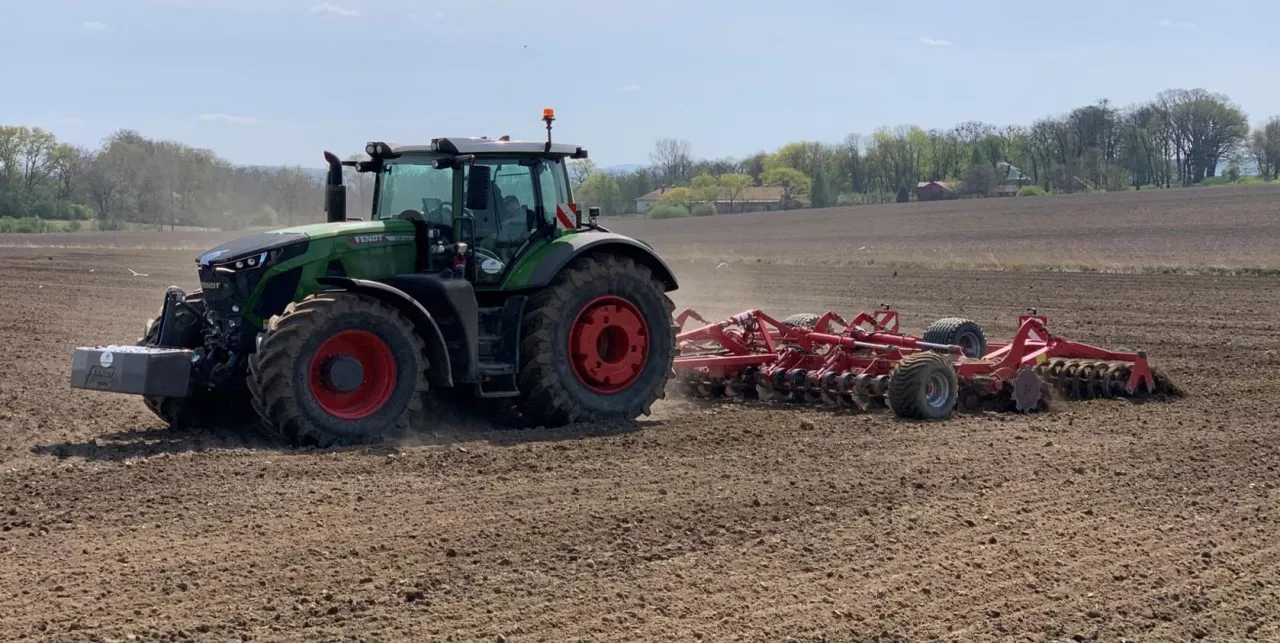 Zasady prawidłowego siewu kukurydzy na wysoki plon – okiem agronoma
