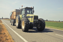 ile osoób moze być w kabinie ciągnika