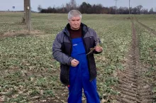 Janusz Sokołowski z Ostrowi Mazowieckiej razem z synem prowadzi 100-hektarowe gospodarstwo wyspecjalizowane w produkcji roślinnej.