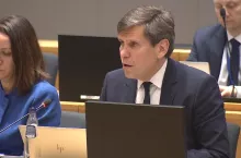 Arkadiusz Pluciński, zastępca Stałego Przedstawiciela RP przy UE, podczas posiedzenia Rady AGRIFISH w Brukseli, 30 marca 2026 r.