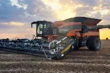 Tribine T1000. Kombajn gigant z nową rolą w rolnictwie przyszłości