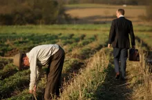 Sezonowa działalność bez firmy? Rolnicy powinni wiedzieć, kiedy trzeba ją zarejestrować!