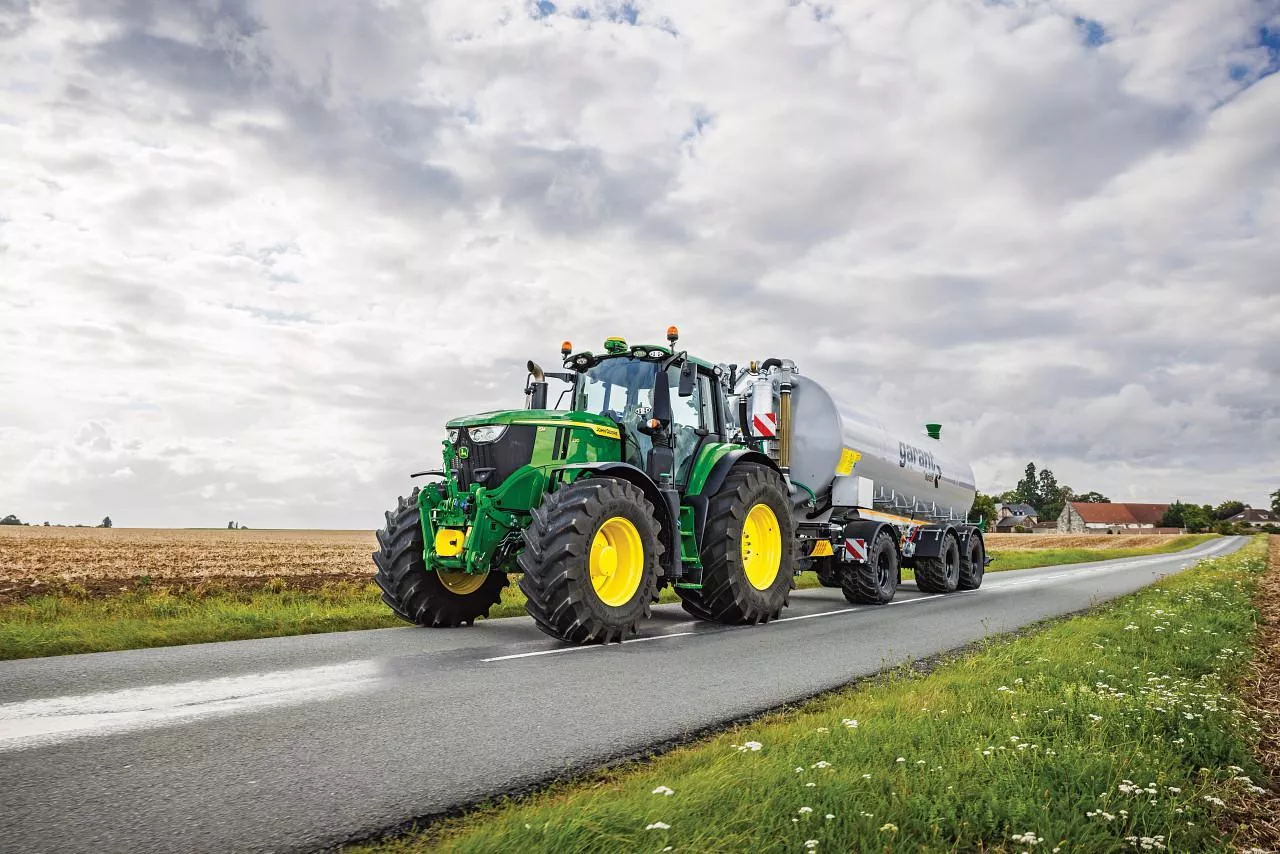 nowe ciągniki John Deere 6M