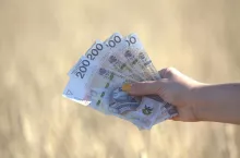 Dwie emerytury z KRUS i ZUS: co zrobić, by nie stracić prawa do obu świadczeń