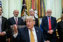 Donald Trump w Gabinecie Owalnym