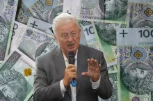 Marnuje się cholernie dużo pieniędzy, dlatego że przydziały przychodzą w ostatnim okresie. We wrześniu nie ma już możliwości zrobić przetargów i wydać tych środków w sposób racjonalny – grzmiał w Sejmie poseł Czesław Siekierski