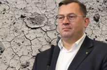 Spękana i przesuszona gleba to jeden z najbardziej widocznych skutków długotrwałego niedoboru opadów. Minister rolnictwa obeicuje pomoc