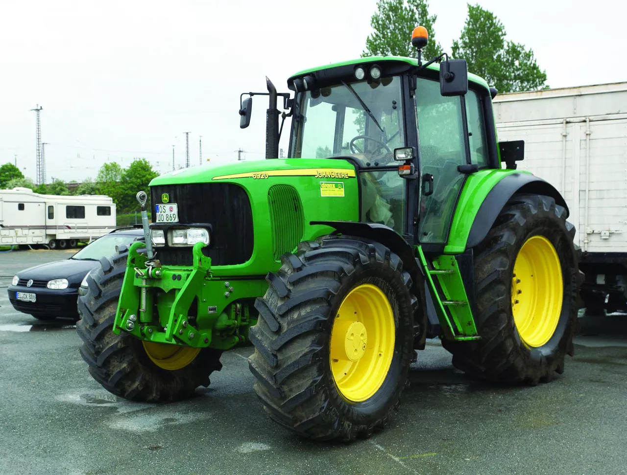 John Deere 6920