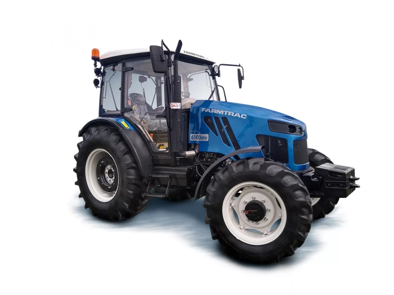 ciągnik marki Farmtrac