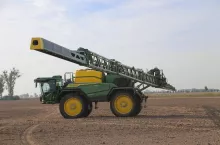 opryskiwacz John Deere R550