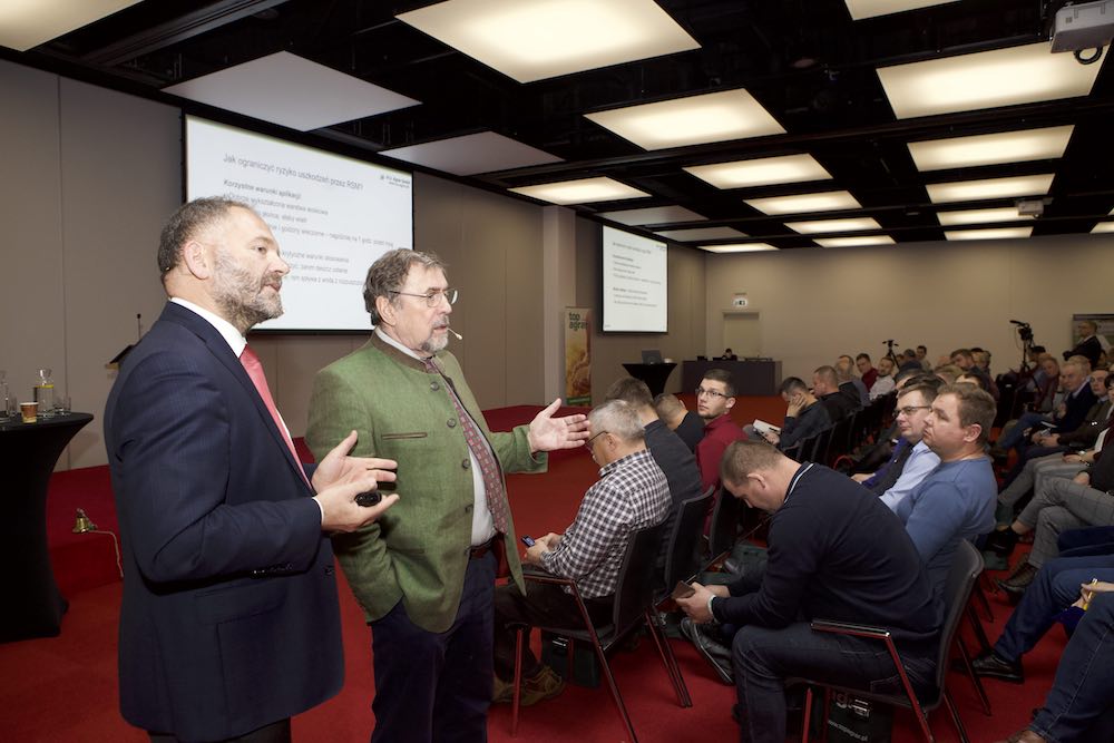 Seminaria uprawowe w Poznaniu Karol Bujoczek - redaktor naczelny top agrar Polska i dr H. Schoneberger - N.U. Agrar