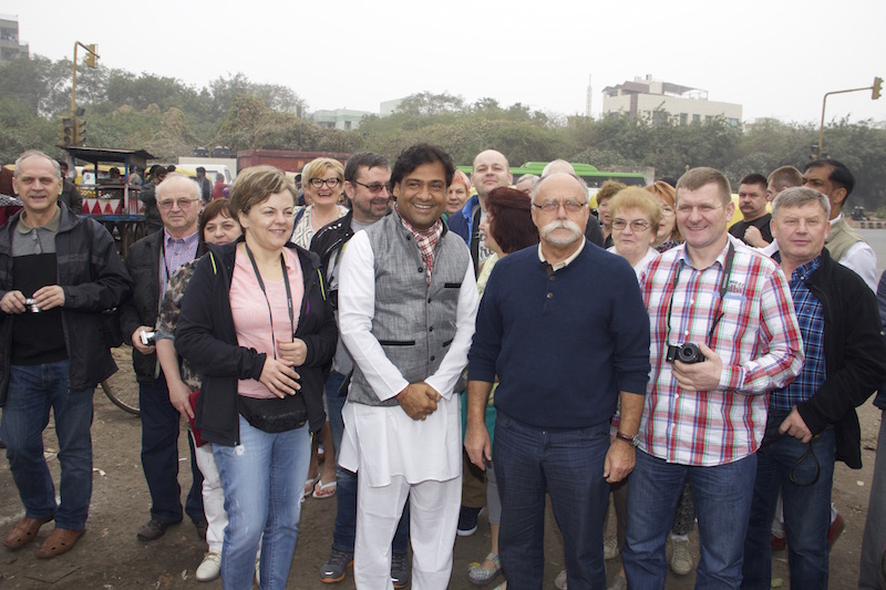 Zwiedzamy giełdę, a właściwie rynek hurtowy na przedmieściach Delhi.