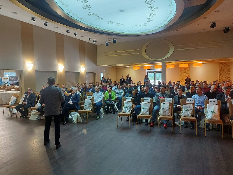 Forum Mleko 2023 niedaleko Łomży
