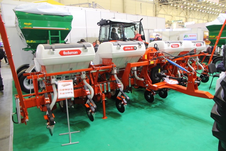 Kijowskie targi techniki rolniczej Grain Tech Expo.