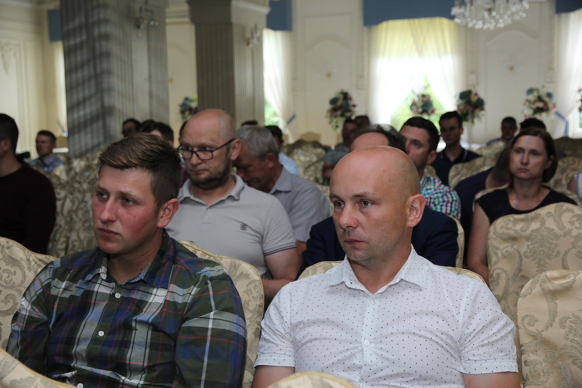 Uczestnicy seminarium nt. użytków zielonych w miejscowości Porosły-Kolonia k. Białegostoku.
