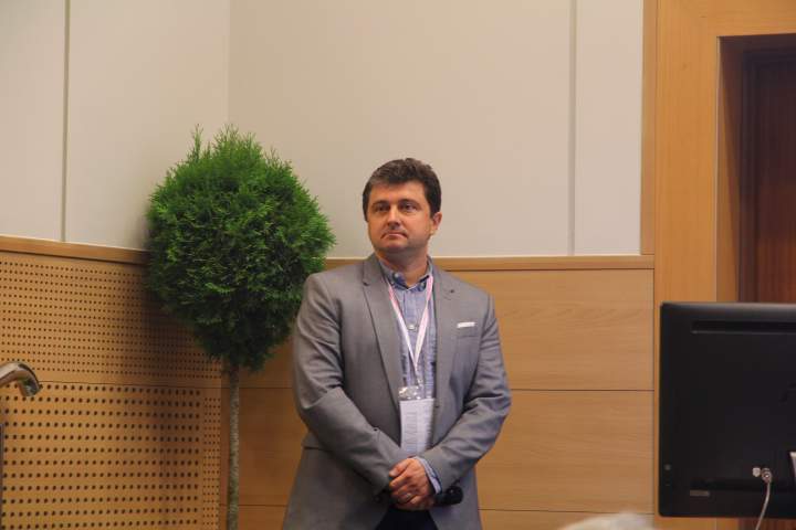 dr Jacek Żmudzki - moderator konferencji.