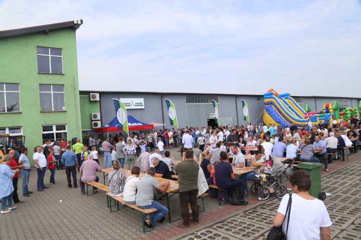 Każdy kto odwiedził w pierwszą niedzielę września punkt dilerski Deutz-Fahr mógł liczyć na nie lada atrakcje.