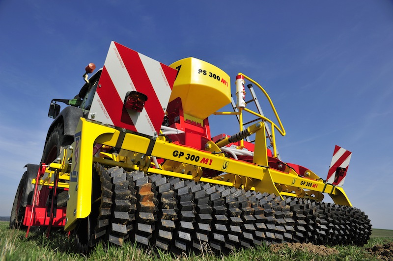 Zestaw APV GP 300 M1 podczas podsiewu.