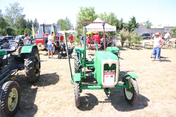 Retro Show - Traktory Sady 2019