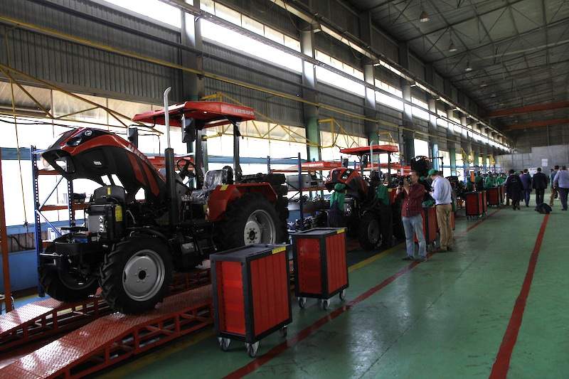Dziennie z linii montażowej ma zjeżdżać od 8 do 10 traktorów o mocy od 50 do 180 KM. 