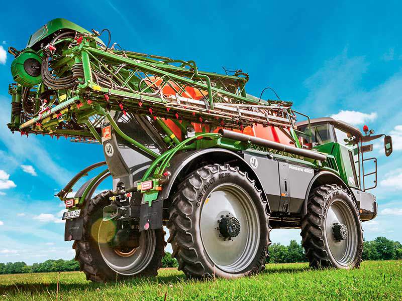 Pantera 4502 ma 6-cylindrowy silnik marki Deutz o mocy 218 KM, spełniający normę emisji spalin Tier 4 final.