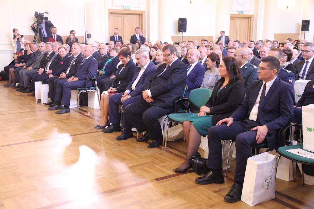 Zebrani goście w Auli Kryształowej SGGW w Warszawie.