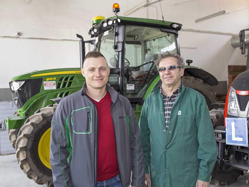 Adam Zduńczyk - Fricke i Krzysztof Frąckiewicz, nauczyciel z Zespołu Szkół w Białej Piskiej.