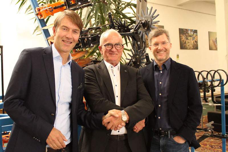 Christian Dreyer (z lewej) i dr Justus Dreyer z firmy Amazone (z prawej) oraz Ferdinand Wahl z Schmotzer GmbH (w środku).