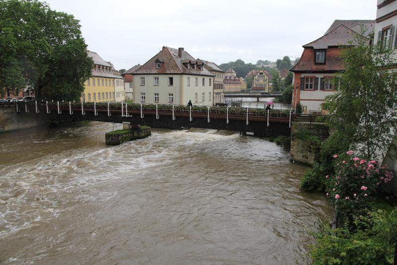 Uroki Bambergu w deszczowy dzień. 