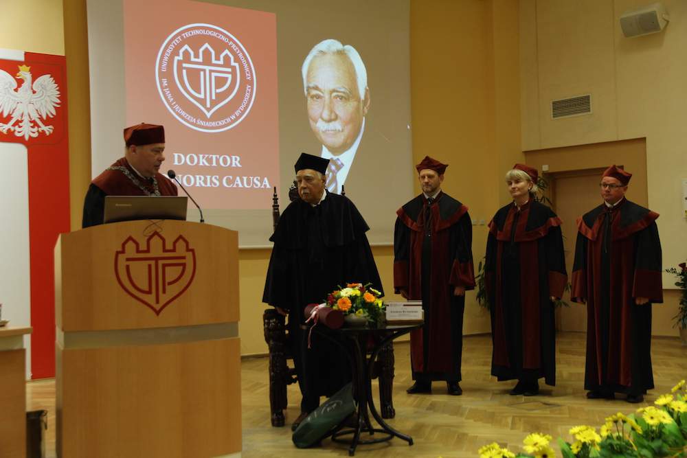Nadanie tytułu doktora Honoris Causa to niezwykle podniosła uroczystość w świecie akademickim.