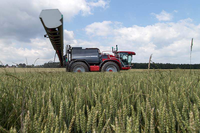 Samojezdny opryskiwacz Horsch Leeb PT 280.
